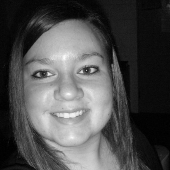 Meet your Posher, Sarah - Picture 1 of 1